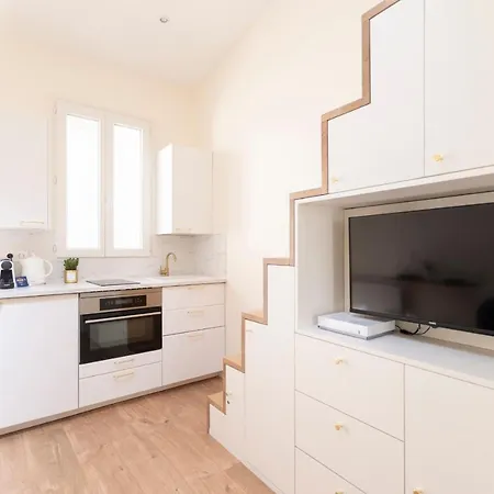 Superb And Design Studio Near The Eiffel Tower Parijs