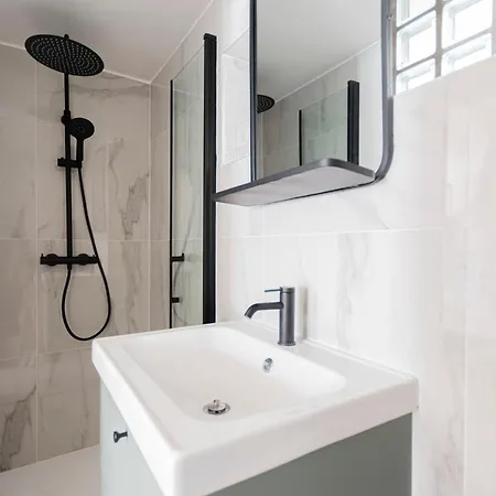 Superb And Design Studio Near The Eiffel Tower *